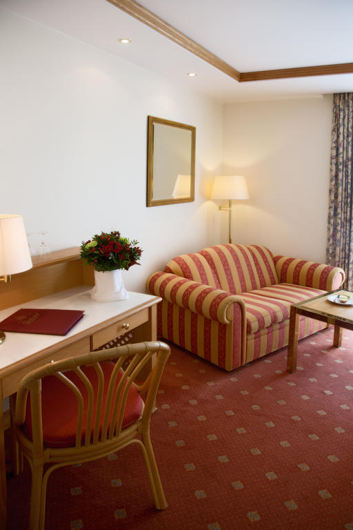 Thermenhotel Quellenhof บาดฟึสซิง ห้อง รูปภาพ