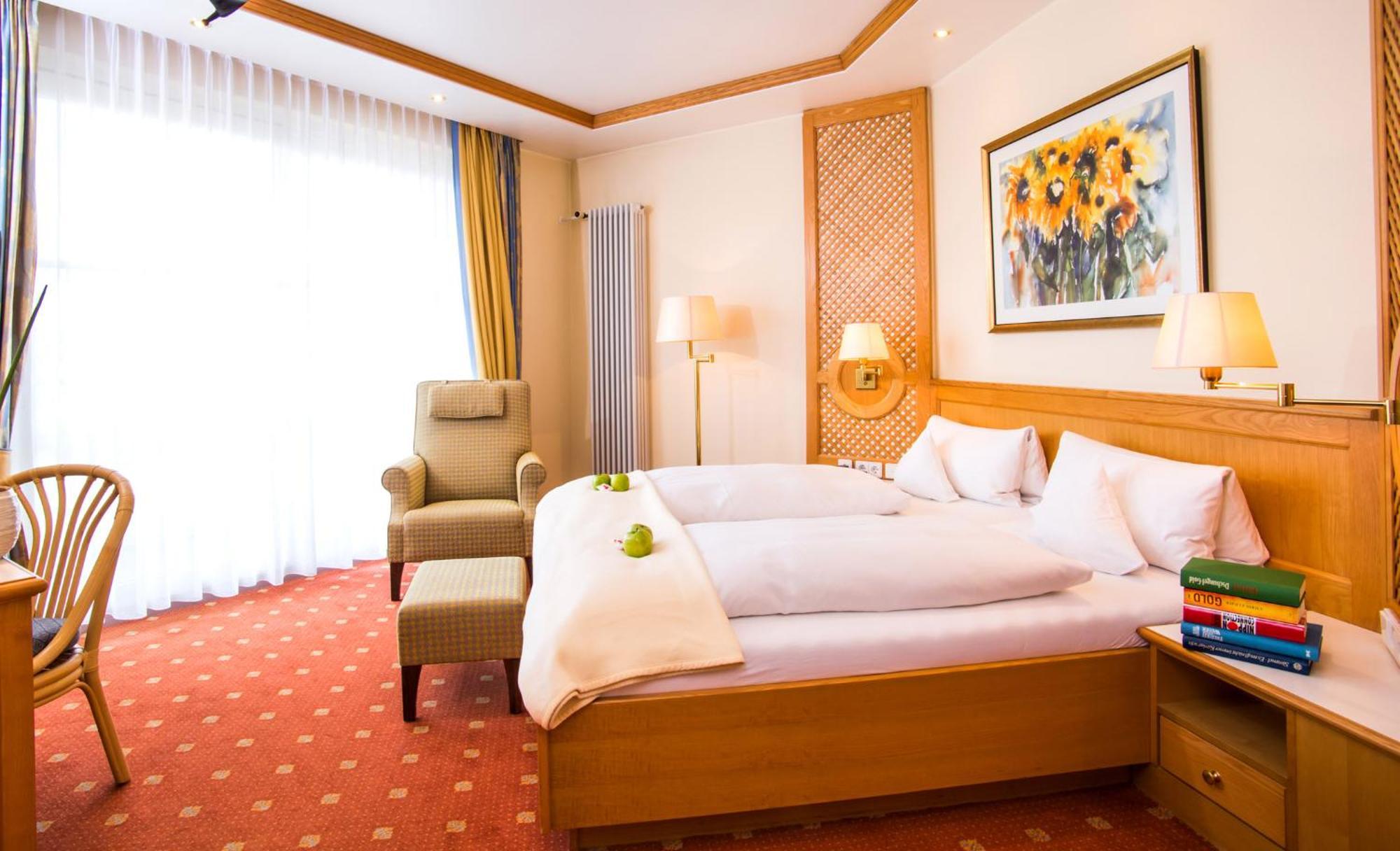 Thermenhotel Quellenhof บาดฟึสซิง ภายนอก รูปภาพ
